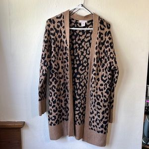 Women’s Sincerely Jules leopard print cardigan.